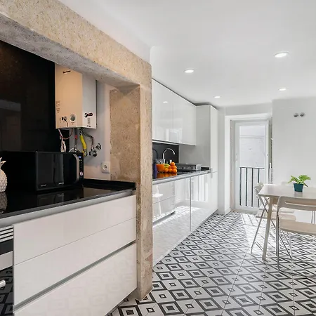 Santa Justa Prime Guest house