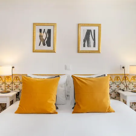 Santa Justa Prime Guest house 3*