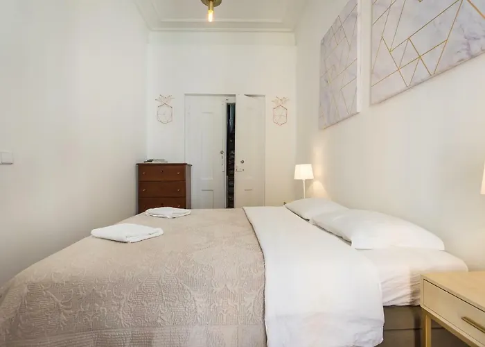 Pensión Santa Justa Prime 3*